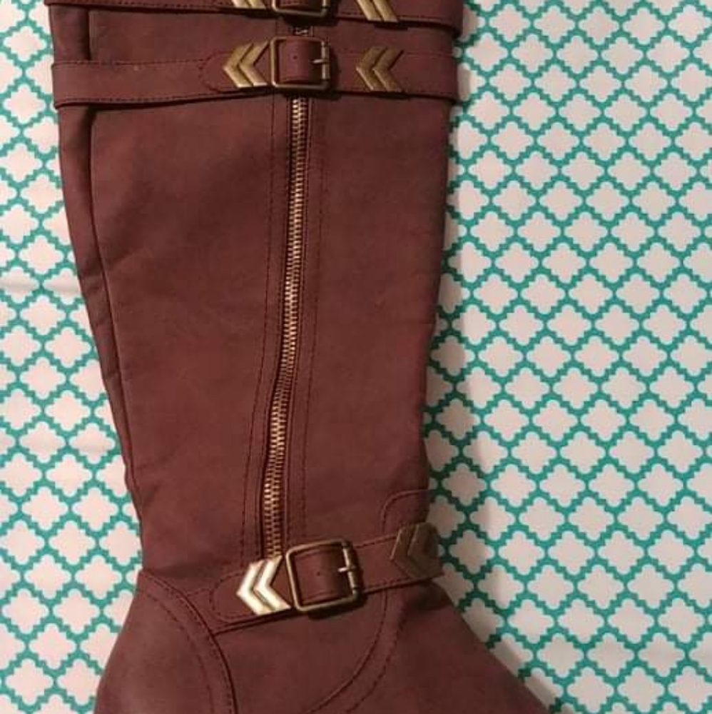Just Fab Maroon Size 6 Boot